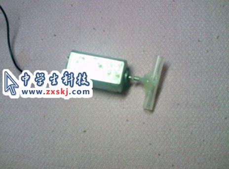 科技小制作-手工制作遥控汽车模型